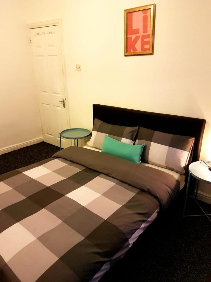 Budget House In Gants Hill Bed & Breakfast Ilford Exterior photo
